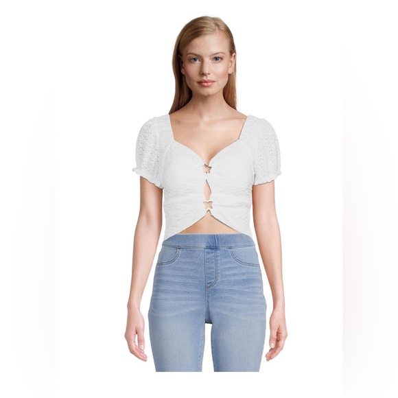 Madden NYC Juniors Hardware Lace Top - Picture 7 of 8